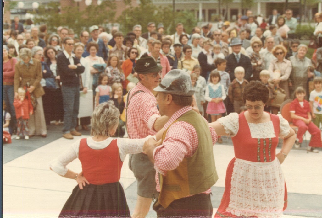 1976 05 01 23 Winston Salem Springfest.jpg